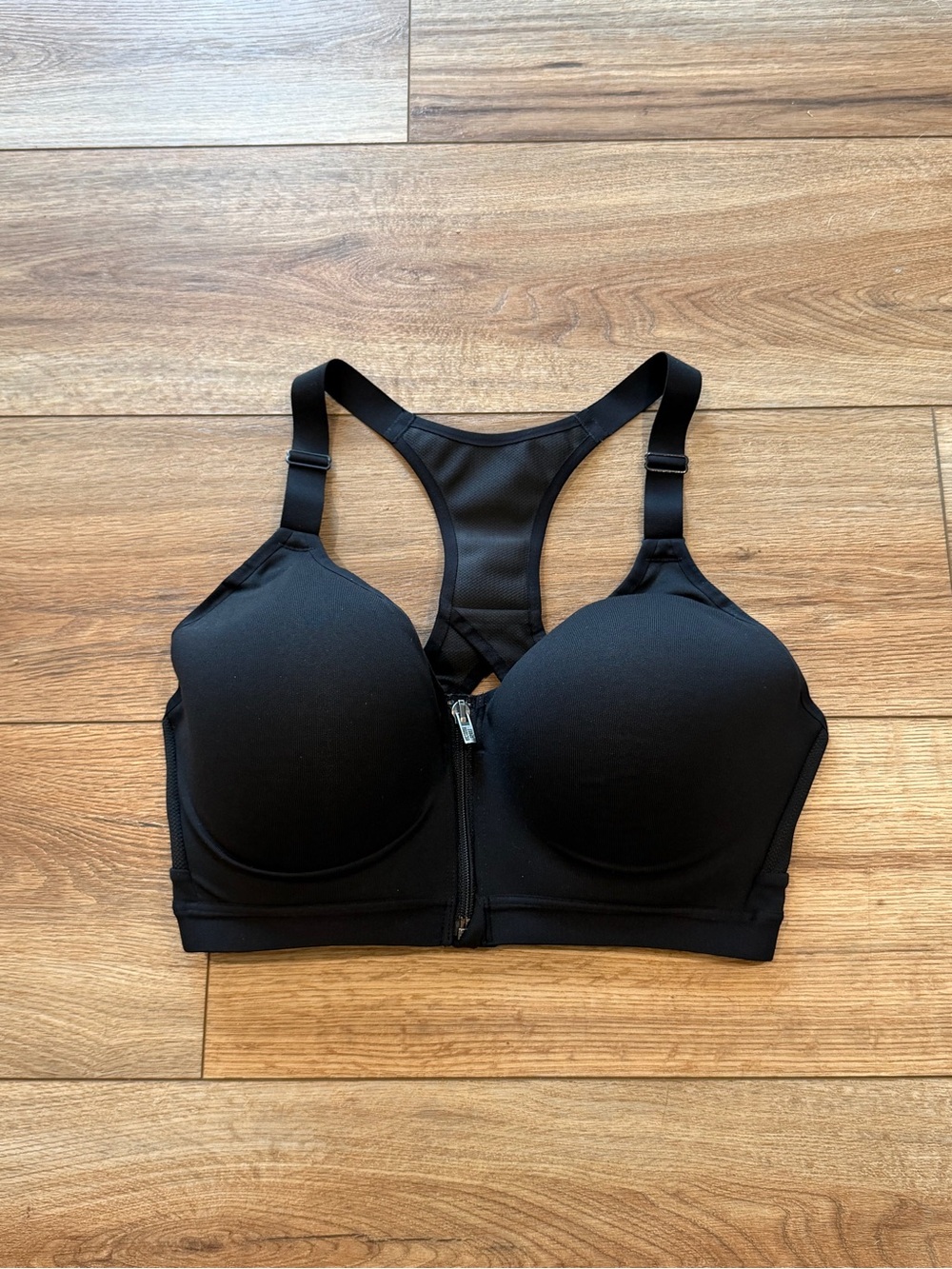 Victoria Sport Black Front-Zip Racerback Sports Bra Size 34DD